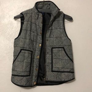 2 for $20⭐️ Patterned vest